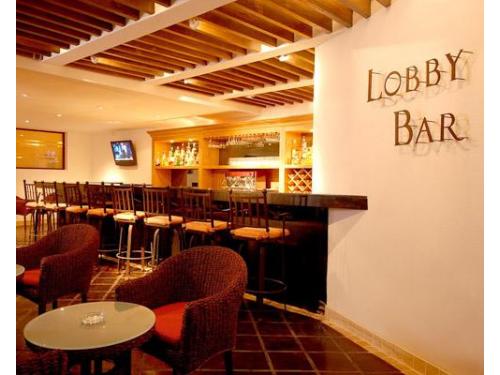Lobby bar