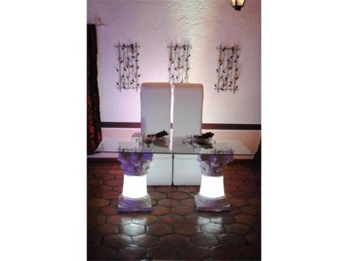 Linda mesa de novios