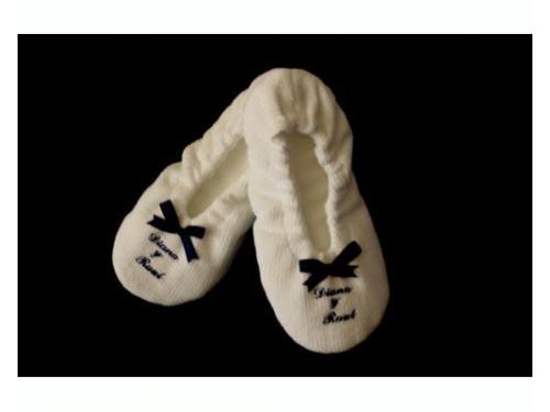 Pantuflas bordadas con nombres