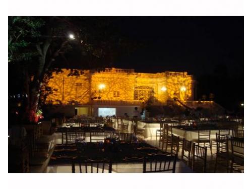 Iluminación arquitectónica y en boda