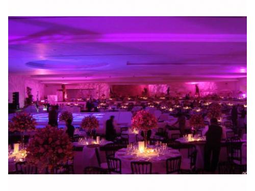 Montaje junto a pista de baile