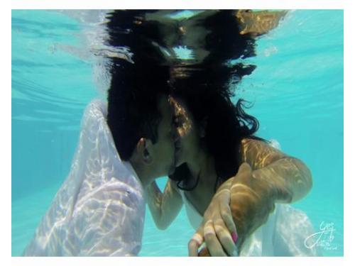 Beso bajo el agua
