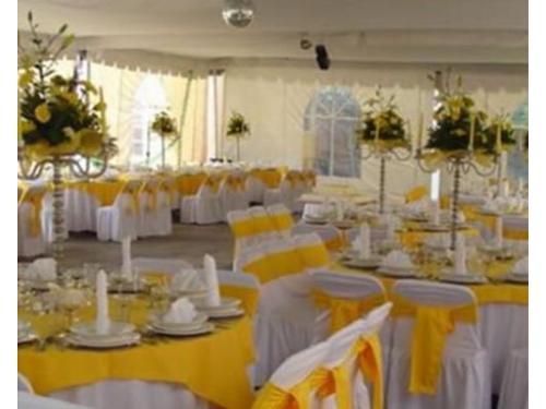 Montaje con detalles florales