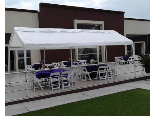 Toldo para fiesta en jardín