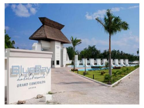 Entrada a bluebay playa del carmen