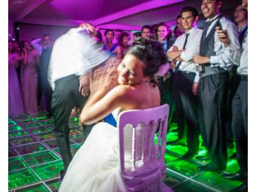 Bailando para la novia