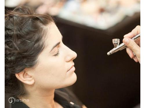 Maquillaje con aerógrafo...