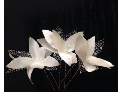 Horquillas de raso y tul