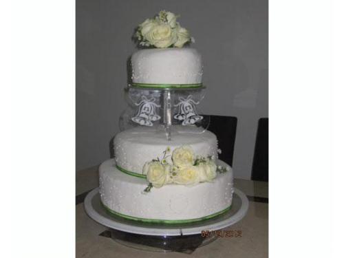 Pastel de fondant en varios pisos