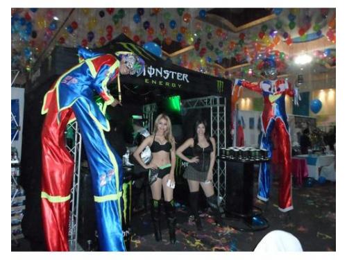 Zanqueros y edecanes