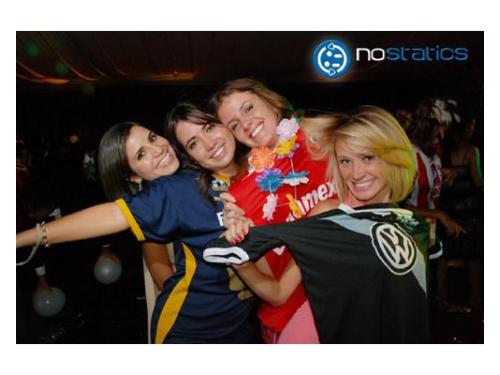 Invitadas con playeras