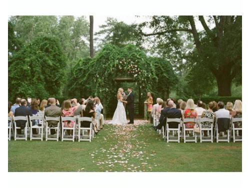 Amplio jardín para tu ceremonia