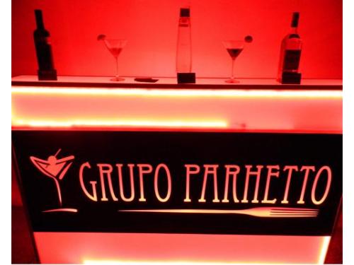 Barras iluminadas grupo parhetto