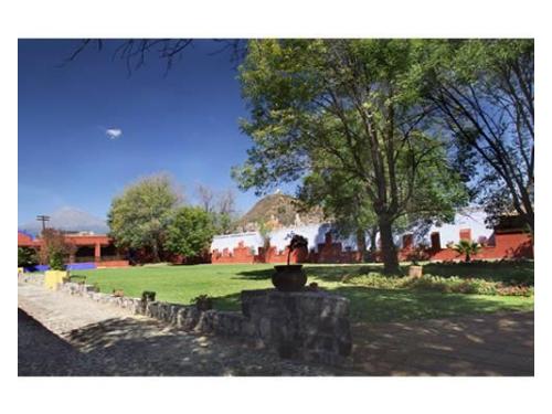 Un amplio jardín para bodas