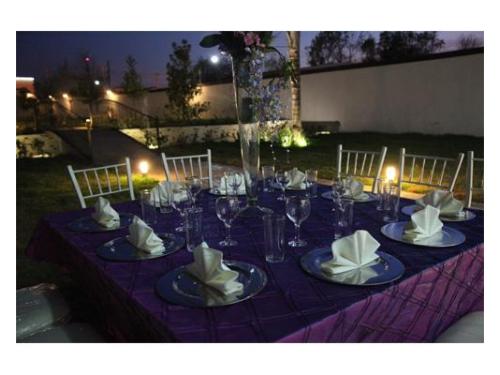 Montaje color morado