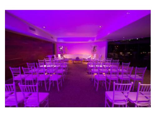 Montaje para ceremonia religiosa