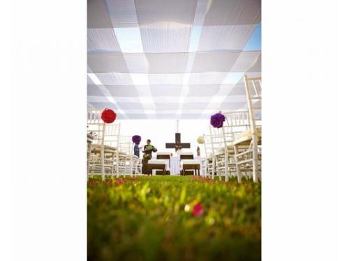 Montaje para ceremonia en el jardín