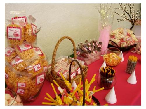 Elige los dulces en tu mesa