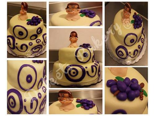 Pastel de fondant con ornamentos