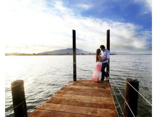 Novios en el muelle
