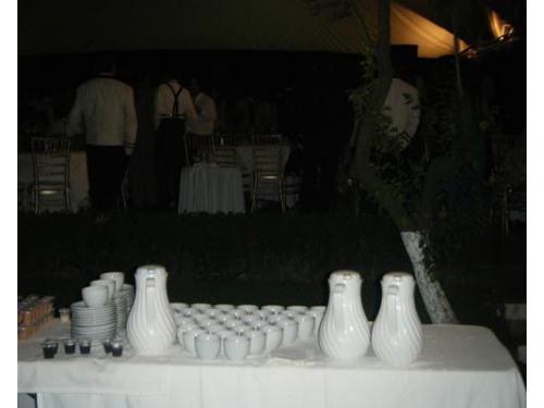 Mesa con chocolate y churros