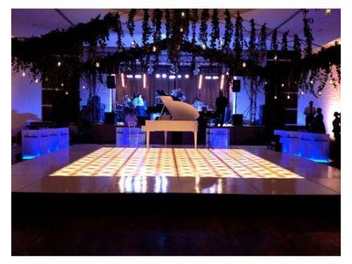 Montaje piano blanco en club campestre