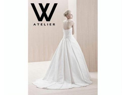 Modelo elazig espalda