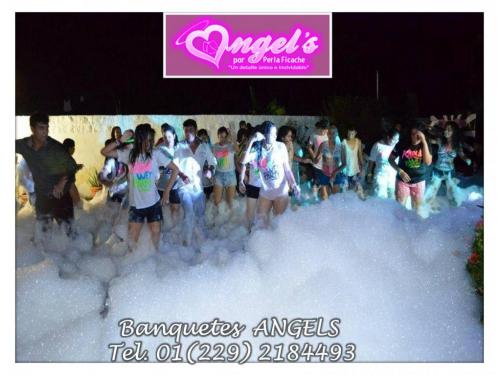 Banquetes ANGELS, Fiesta de espuma, XV años