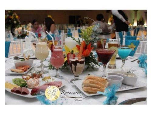 Servicio de cocktails ilimitado.