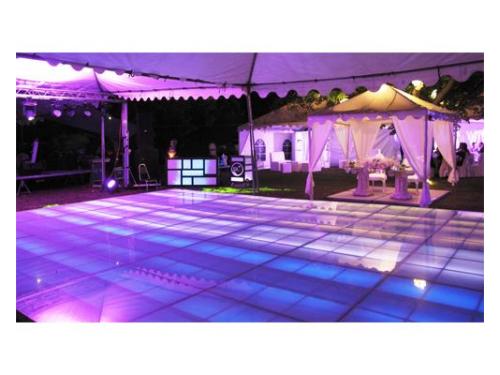 Amplias pistas de baile