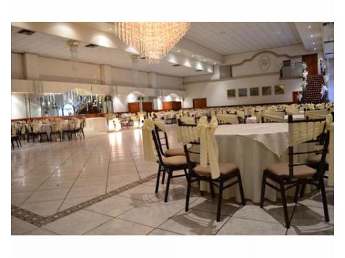 Amplia pista de baile