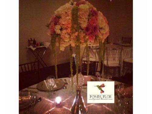 Centro de mesa amarantus y hortencias