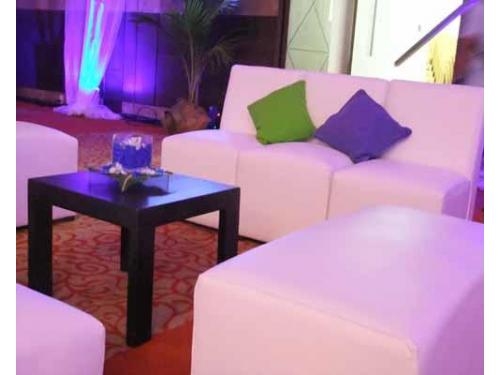 Iluminación en sala lounge