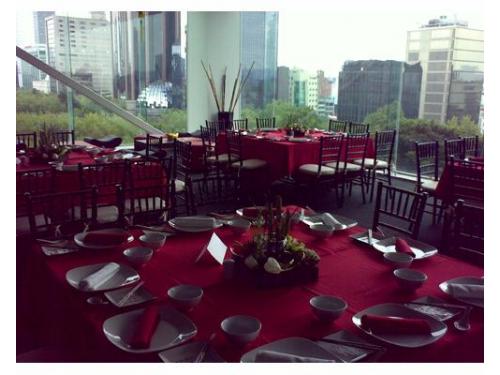 Montaje con vista a la ciudad