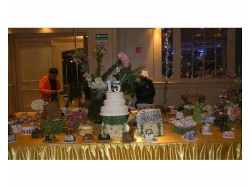 Mesa de postres y dulces