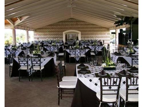 Perfecta organización de mesas para una boda inolvidable