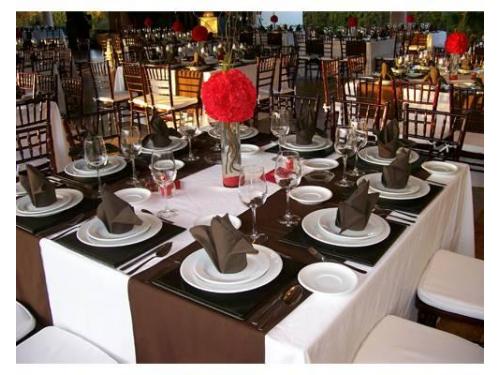 Montaje completo de mesas y decoración