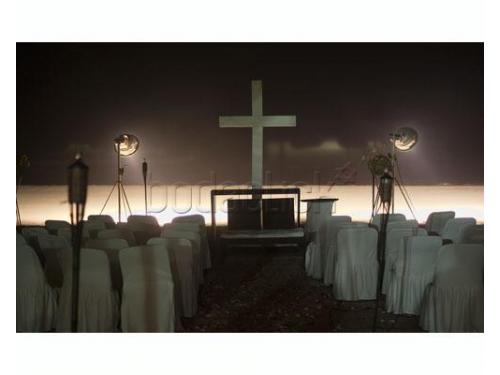 Tu ceremonia en la playa de noche