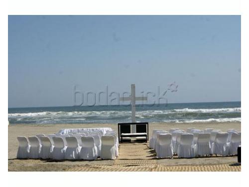 Tu ceremonia en la playa de día