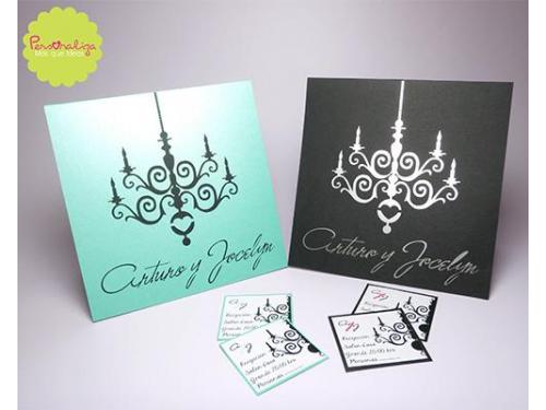 Con diseño y colores