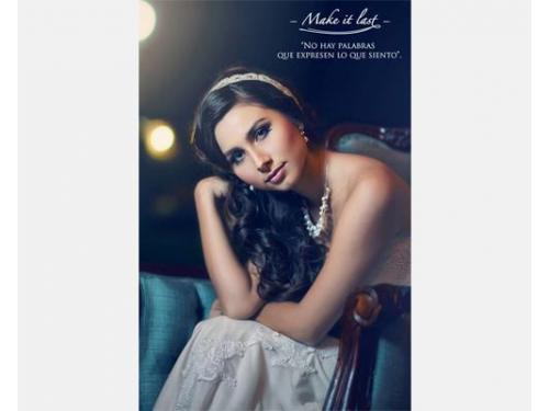 Modelo: lorena bischof
moda
vestido: the wedding corner
ramos, zapatos, accesorios, paraguas: fiancée querétaro
hair and makeup: brianté by itzel ortega