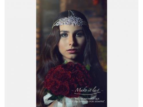 Modelo: lorena bischof
moda 
vestido:@the the wedding corner
ramos, zapatos, accesorios, paraguas: fiancée querétaro
accesorios de cabello: oh ma lola hairwear & accessories

maquillaje y peinado: brianté by @itzel itzel ortega maquillaje