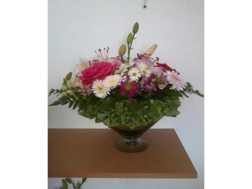 Arreglos con diferentes tipos de flores