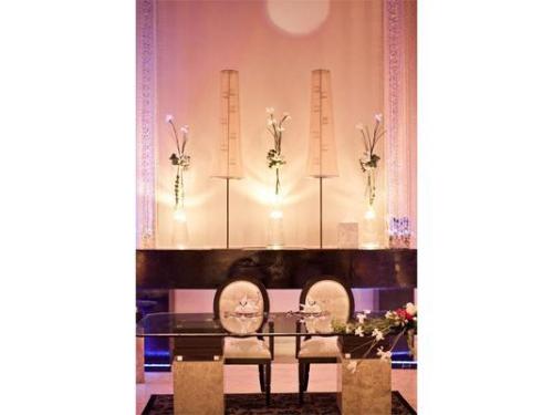 Mesa para los novios