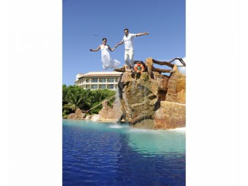 Brincando a la alberca