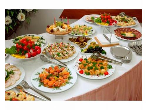 Barra de canapés para recibir a tus invitados