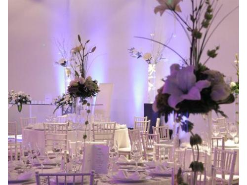 Centros de mesa con flores, ideales para una noche mágica