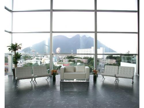 Espectacular vista de la ciudad desde los ventanales