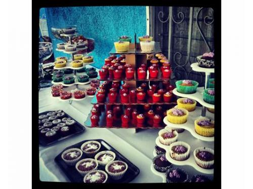 Variedad de dulces en tu mesa