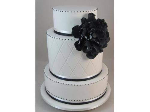 Pastel sencillo con flor